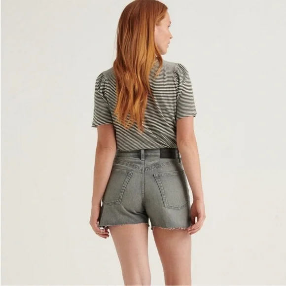 Lucky Brand Traveler High Waisted Jean Short Light Wash Gray - Picture 4 of 13